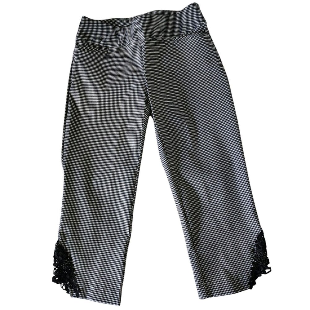 Signature Slimming Plaid Straight Leg Lace Pull-on Capri Pants Size 4...